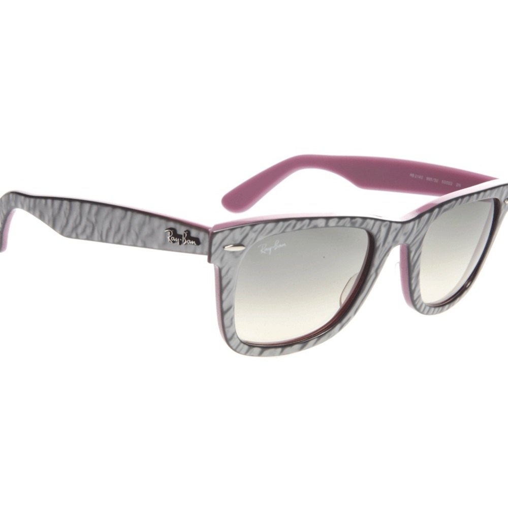 Ray-Ban Wayfarer RB2140 New and never worn (with case)